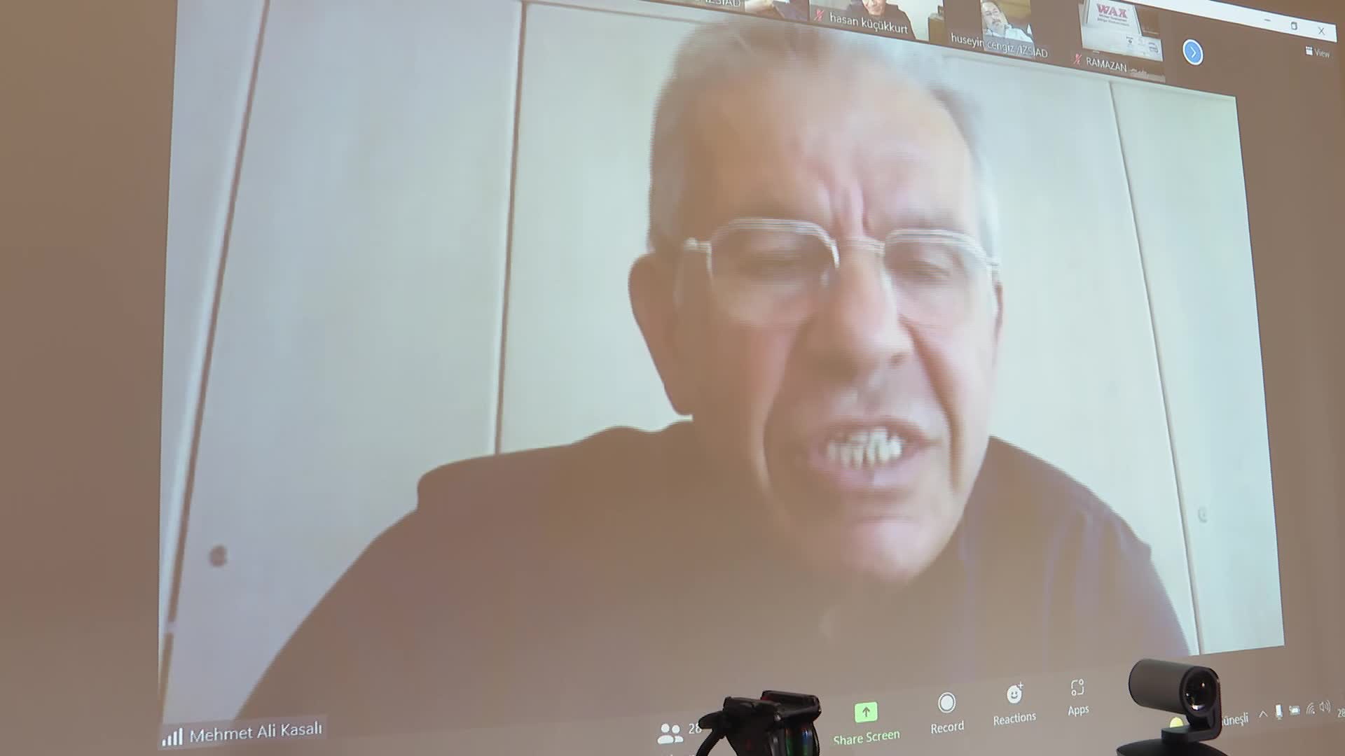 BAŞKAN SOYER'DEN “ELEKTRİK FABRİKASI” SİTEMİ: "İHALE İPTAL EDİLDİ, TARİHİ BİNA BİRAZ DAHA ÇÜRÜDÜ"