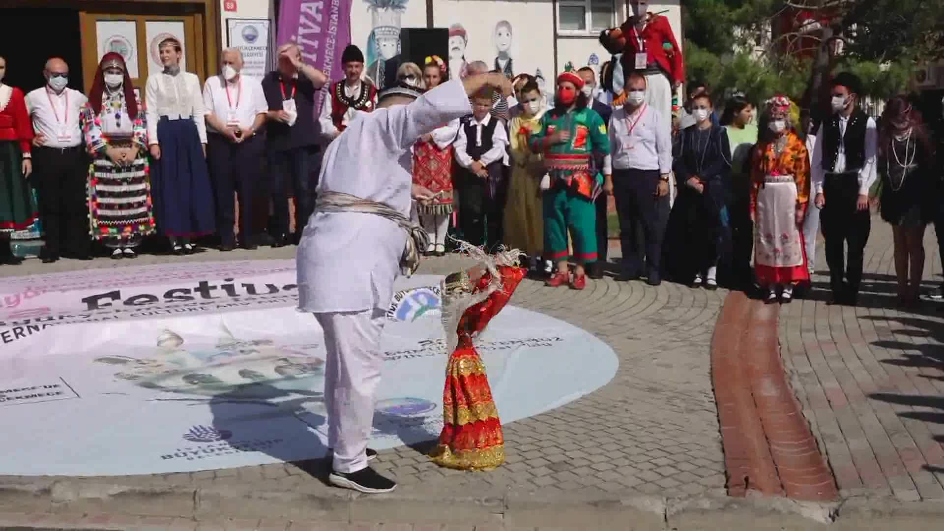 DÜNYA’NIN EN İYİ KÜLTÜR VE SANAT FESTİVALİNDEN GÖRKEMLİ AÇILIŞ