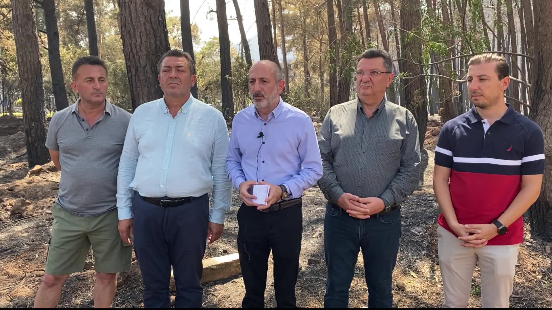 CHP'Lİ ÖZTUNÇ'TAN ERDOĞAN'A 'ÇAY FIRLATMA' ELEŞTİRİSİ: "MİLLET ÇAY İSTEMİYOR SENDEN, YANGIN SÖNDÜRME UÇAĞI İSTİYOR"