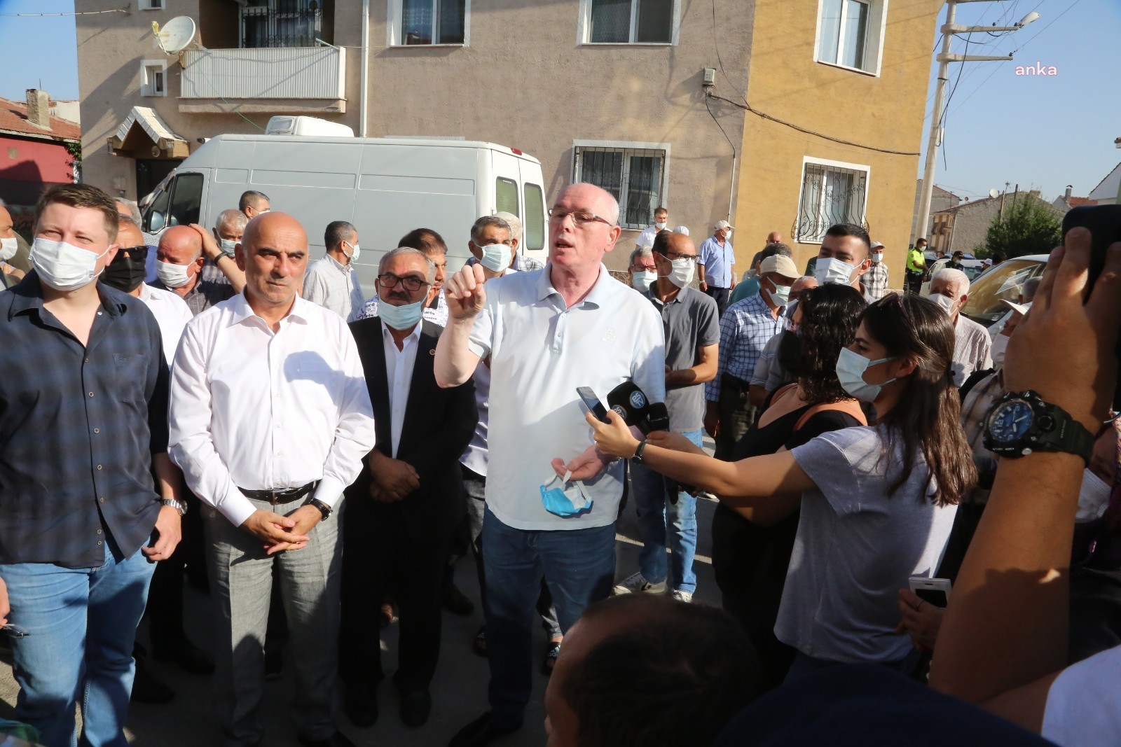 ODUNPAZARI BELEDİYE BAŞKANI KURT, 71 EVLER PAZAR YERİNİ ZİYARET ETTİ