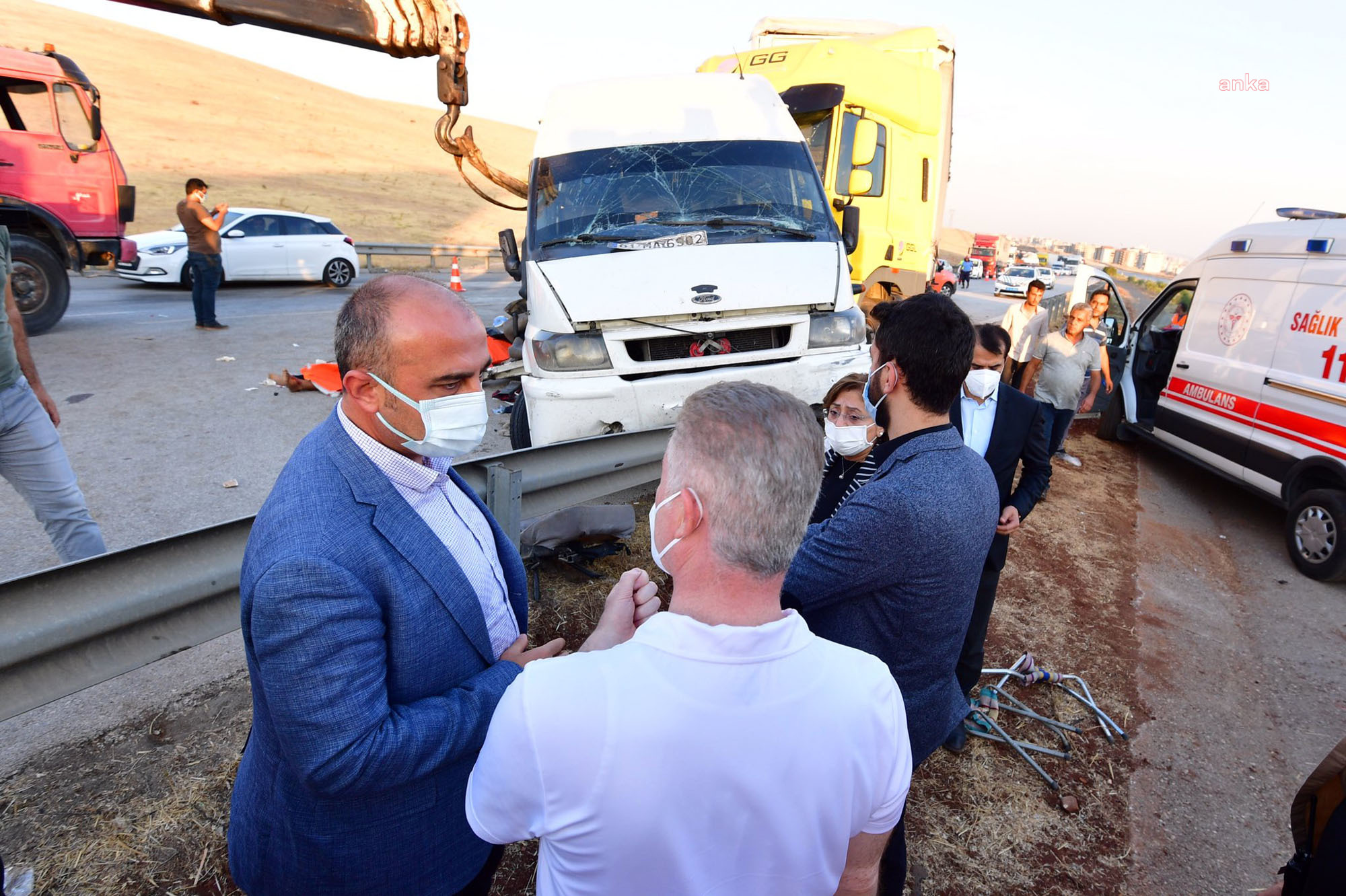 GAZİANTEP OTOBANINDA KAZA; 3 ÖLÜ, 16 YARALI