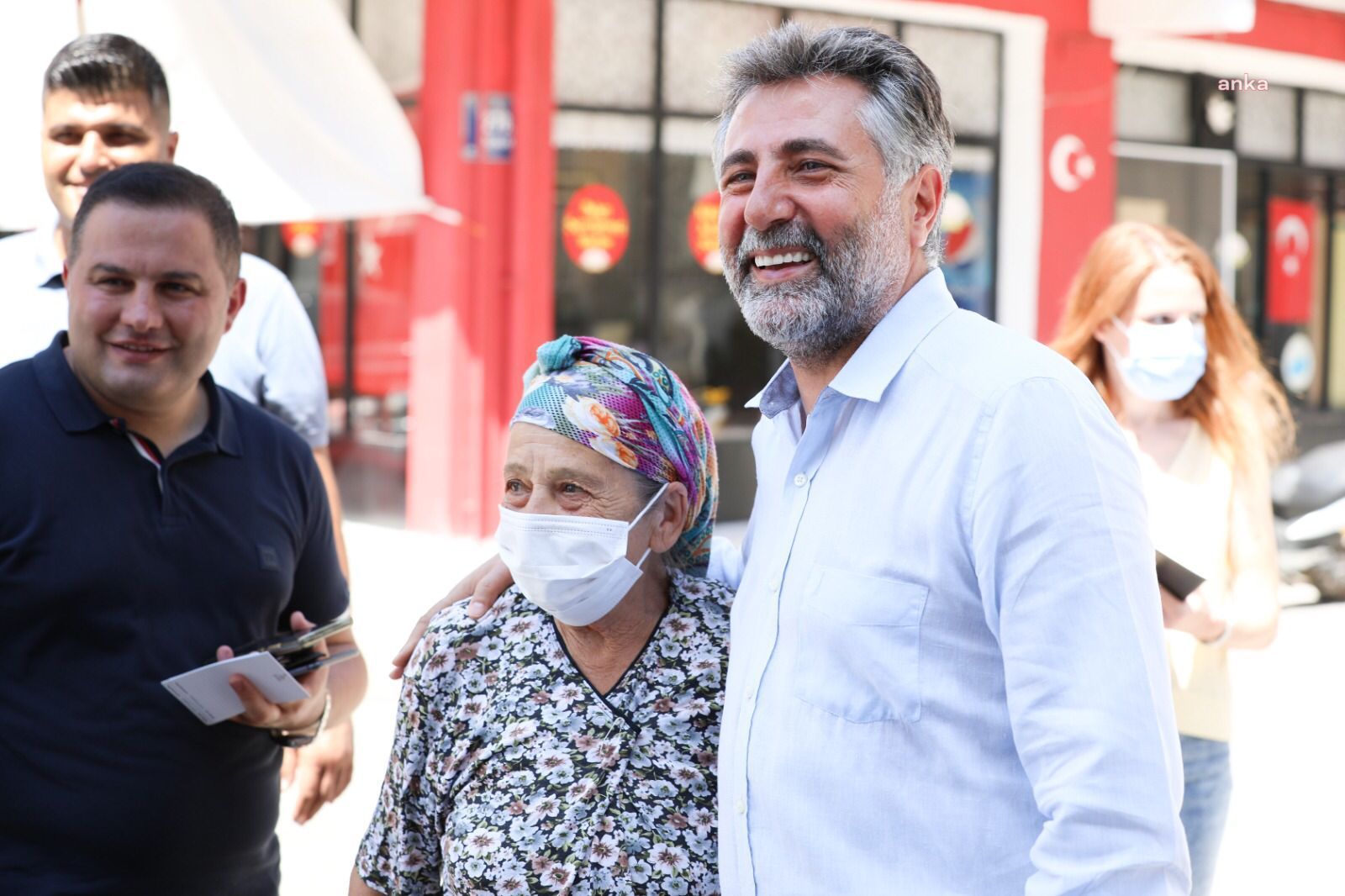 BAYRAKLI BELEDİYE BAŞKANI SANDAL: YENİ İMAR PLANI İLE KİMSE MAĞDUR OLMAYACAK