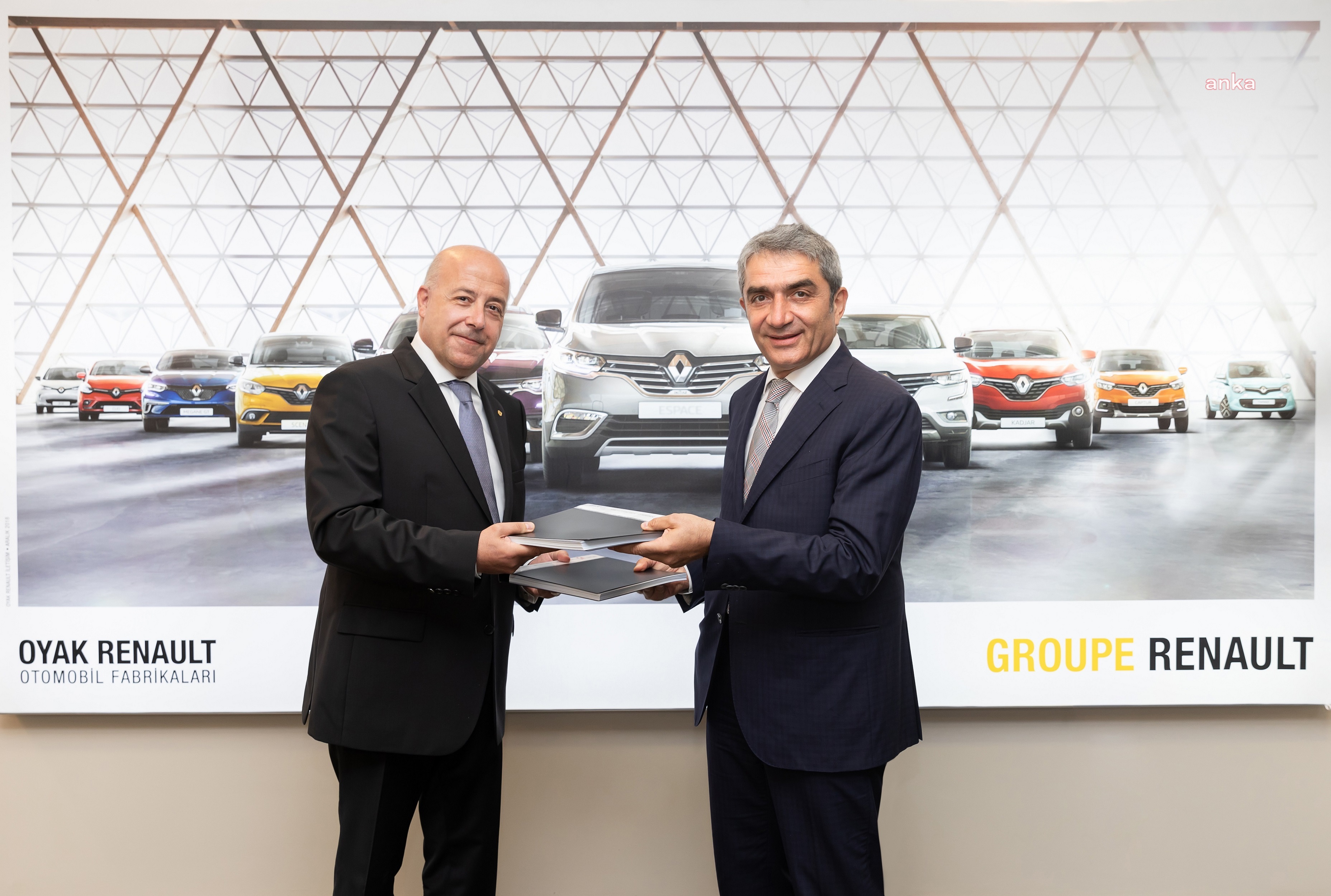 OYAK RENAULT, KARSAN İLE İŞ BİRLİĞİ ANLAŞMASI İMZALADI