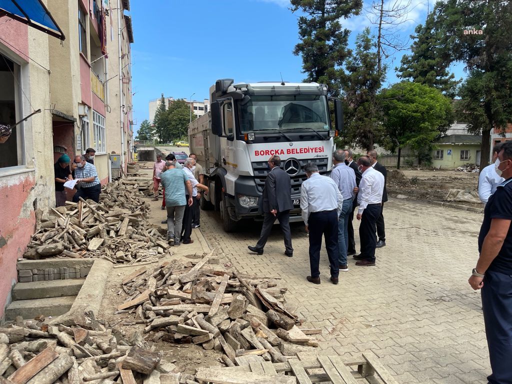 KORONAVİRÜS NEDENİYLE 108 KİŞİ DAHA HAYATINI KAYBETTİ