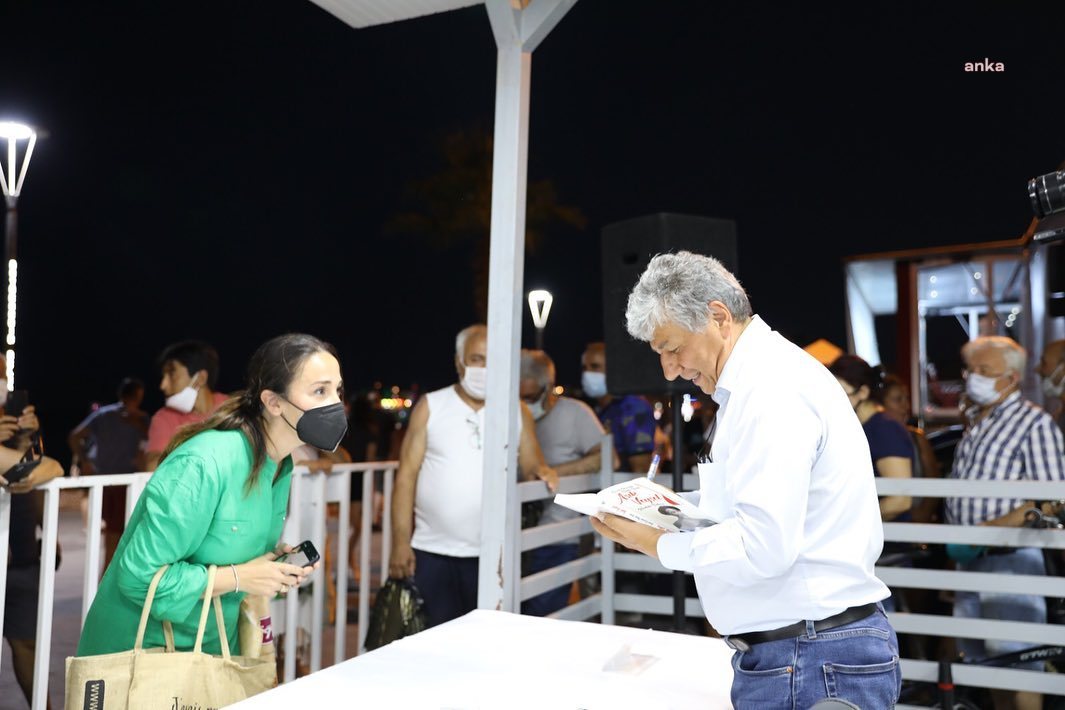 ALTINKUM YAZARLAR FESTİVALİ'NİN KONUĞU MUSTAFA BALBAY OLDU