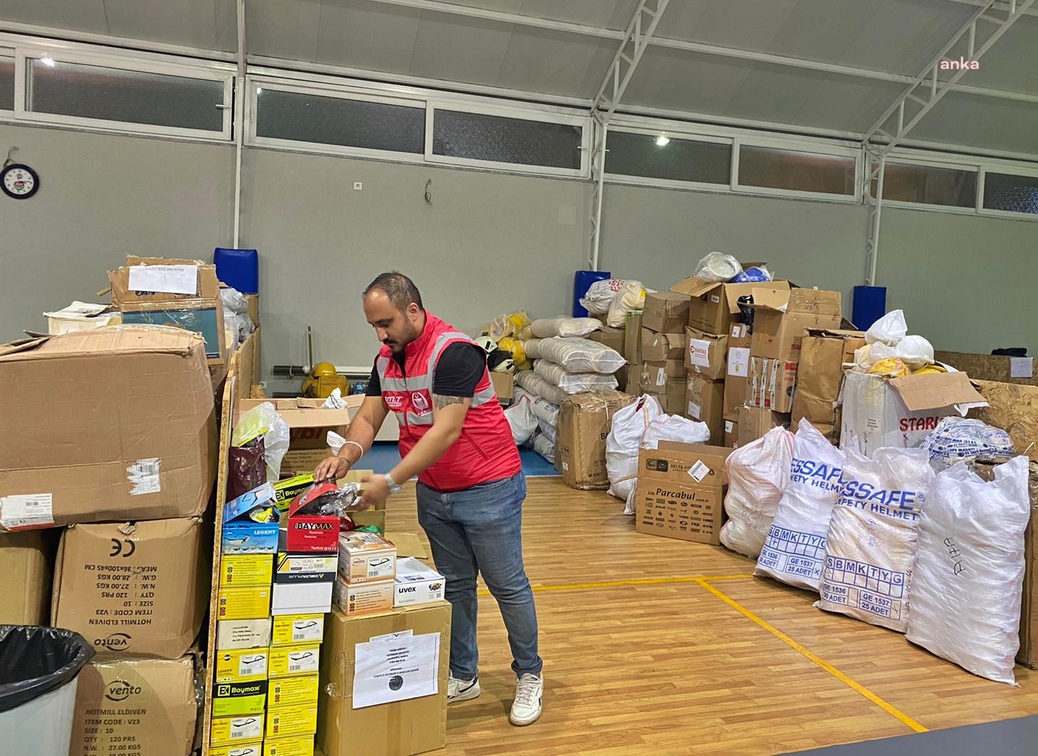 AKHİSAR'DAN YANGIN BÖLGESİNE YARDIM