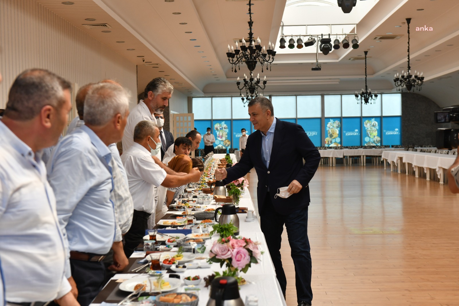 ESENYURT BELEDİYESİ 2022 BÜTÇESİNİ OLUŞTURMAK İÇİN MUHTARLARLA BULUŞTU
