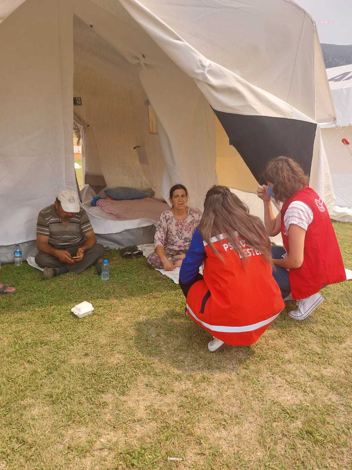 MUĞLA’DA YANGINDAN ETKİLENEN VATANDAŞLARA PSİKO-SOSYAL DESTEK