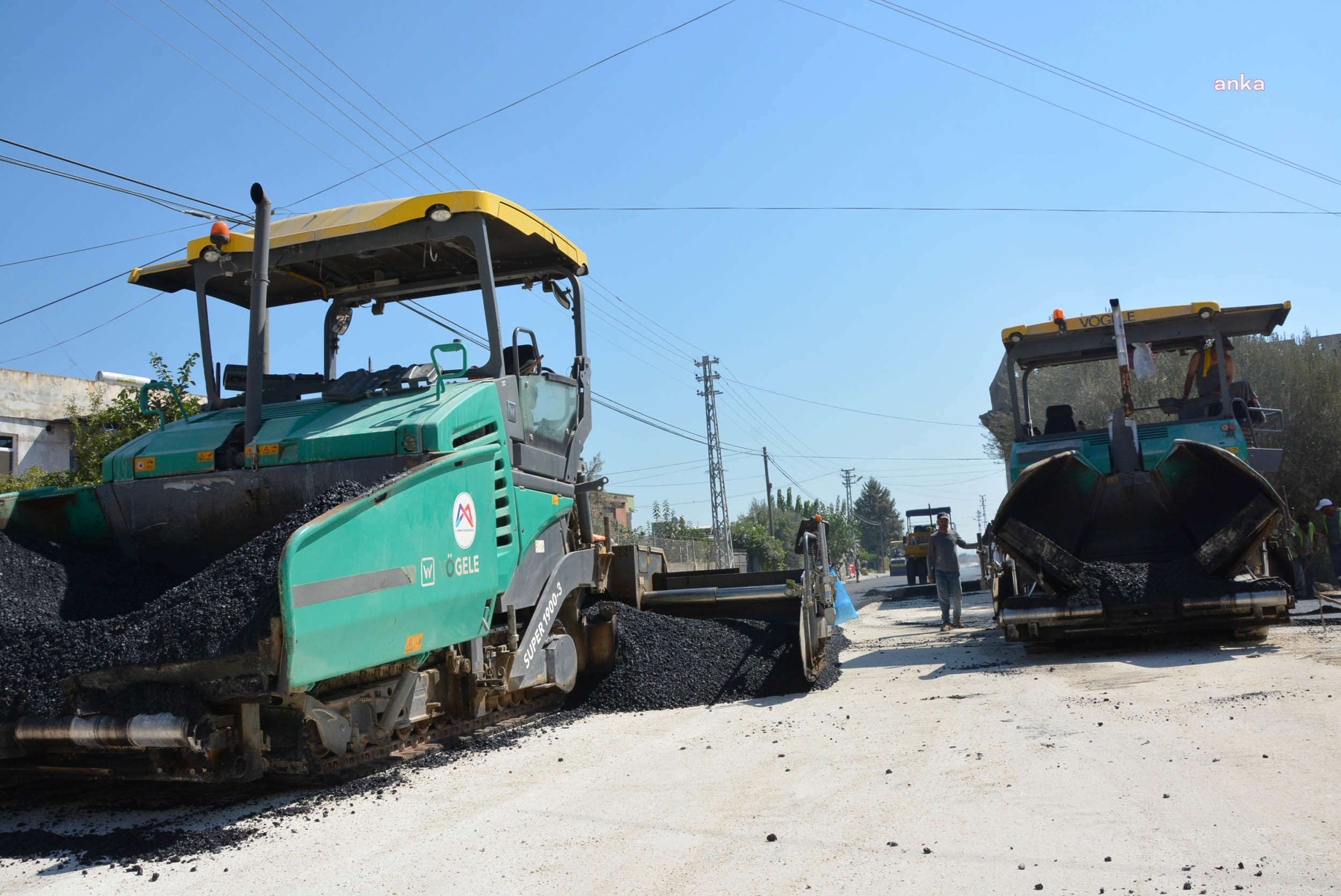 MERSİN BÜYÜKŞEHİR BELEDİYESİ YOL YENİLEME ÇALIŞMALARINI SÜRDÜRÜYOR