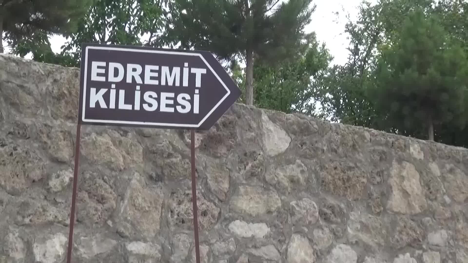 VAN’DA RESTORE EDİLEN EDREMİT KİLİSESİ MÜZE OLARAK AÇILACAK