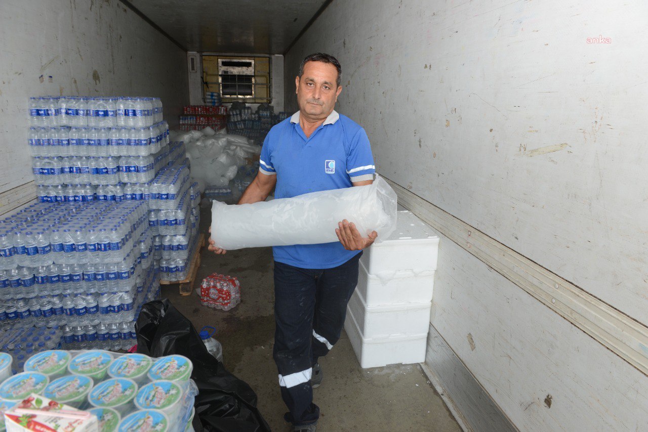 ANTALYA BÜYÜKŞEHİR'DEN YANGINDAN ZARAR GÖREN VATANDAŞLARA YARDIM