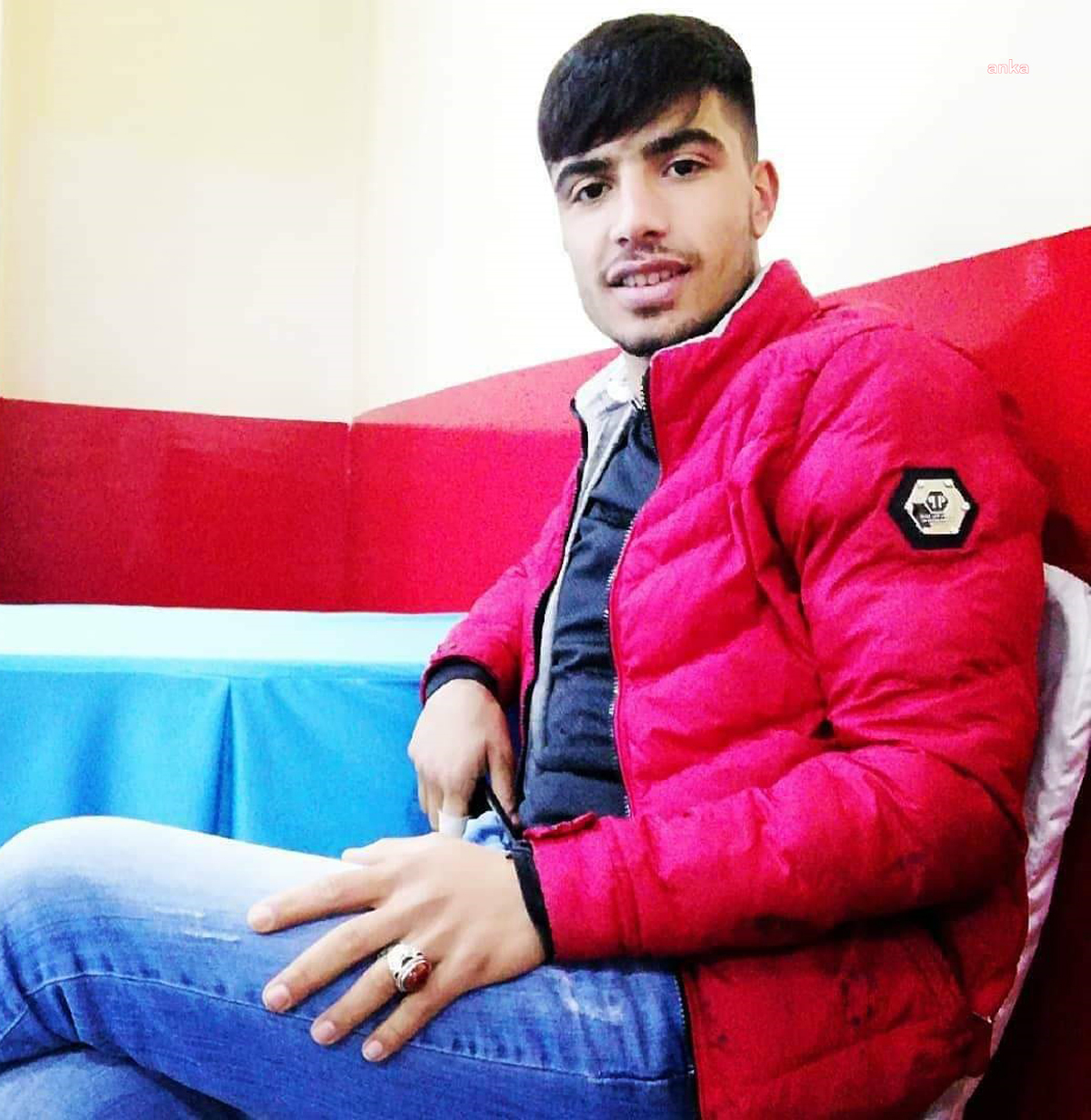 ÜZERİNE YILDIRIM DÜŞEN GENÇ ÖLDÜ