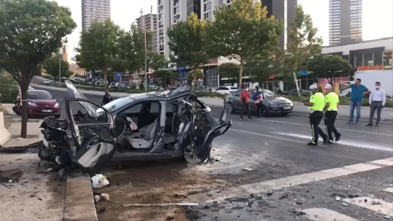 MAHKEME, ATABAŞ AİLESİNİN ARACIYLA BİRLİKTE TOPLAM 8 ARACA ÇARPIP 11 KİŞİYİ YARALAYAN KAMYON ŞOFÖRÜNÜ SERBEST BIRAKTI