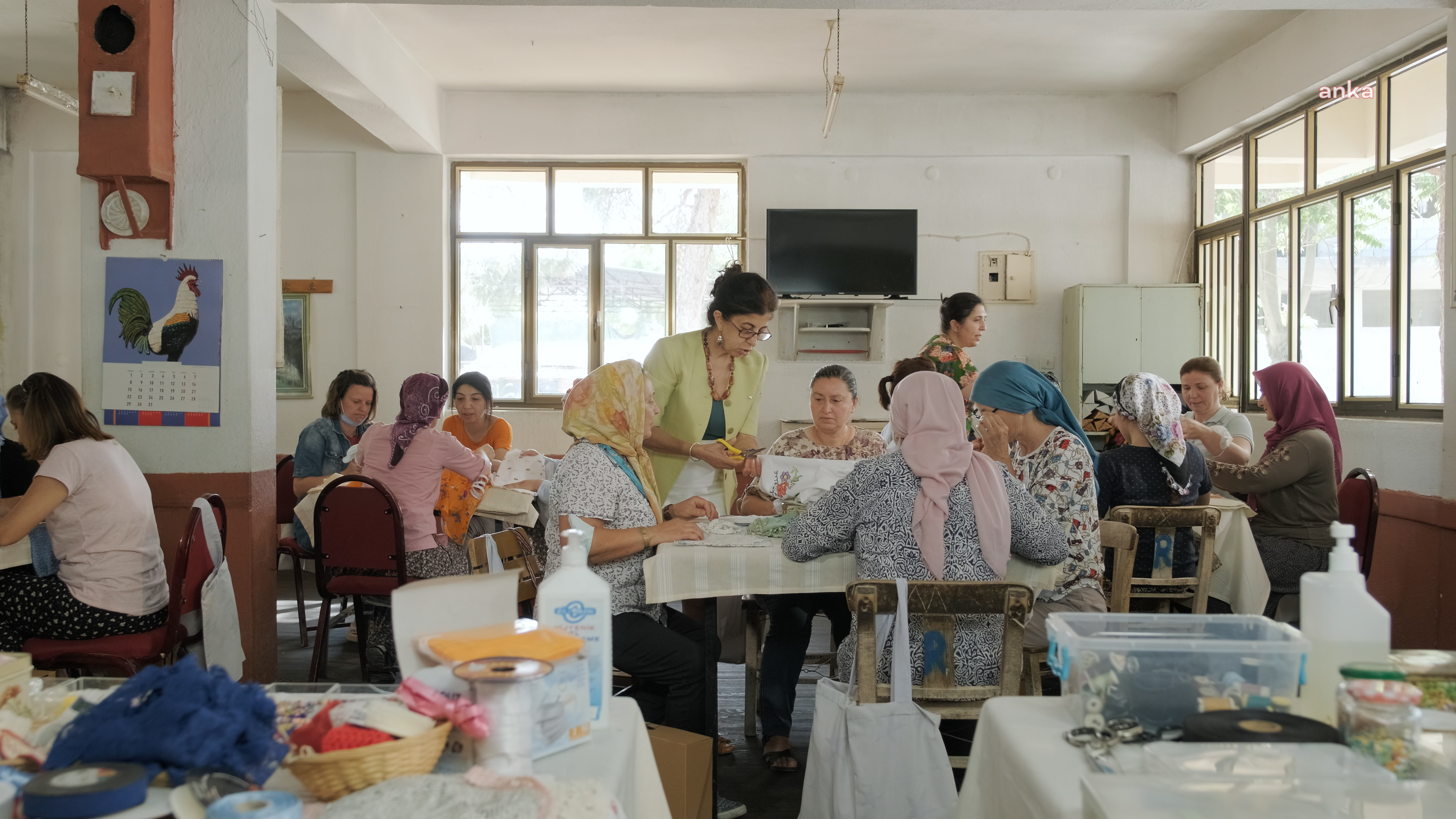 YÖNETMEN JALE İNCEKOL, DENİZLİ'DE KADINLARIN BAŞARISINI ANLATAN BELGESELE İMZA ATTI