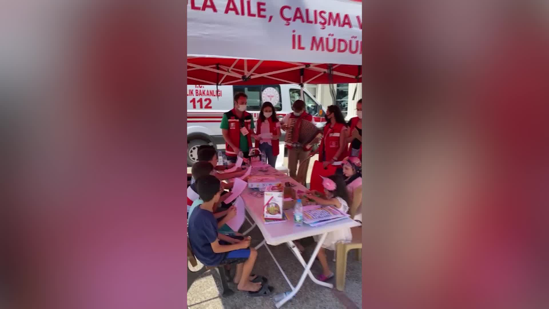 MUĞLA'DA PSİKOSOSYAL DESTEK EKİPLERİ’NDEN ÇOCUKLARI GÜLDÜREN ETKİNLİK