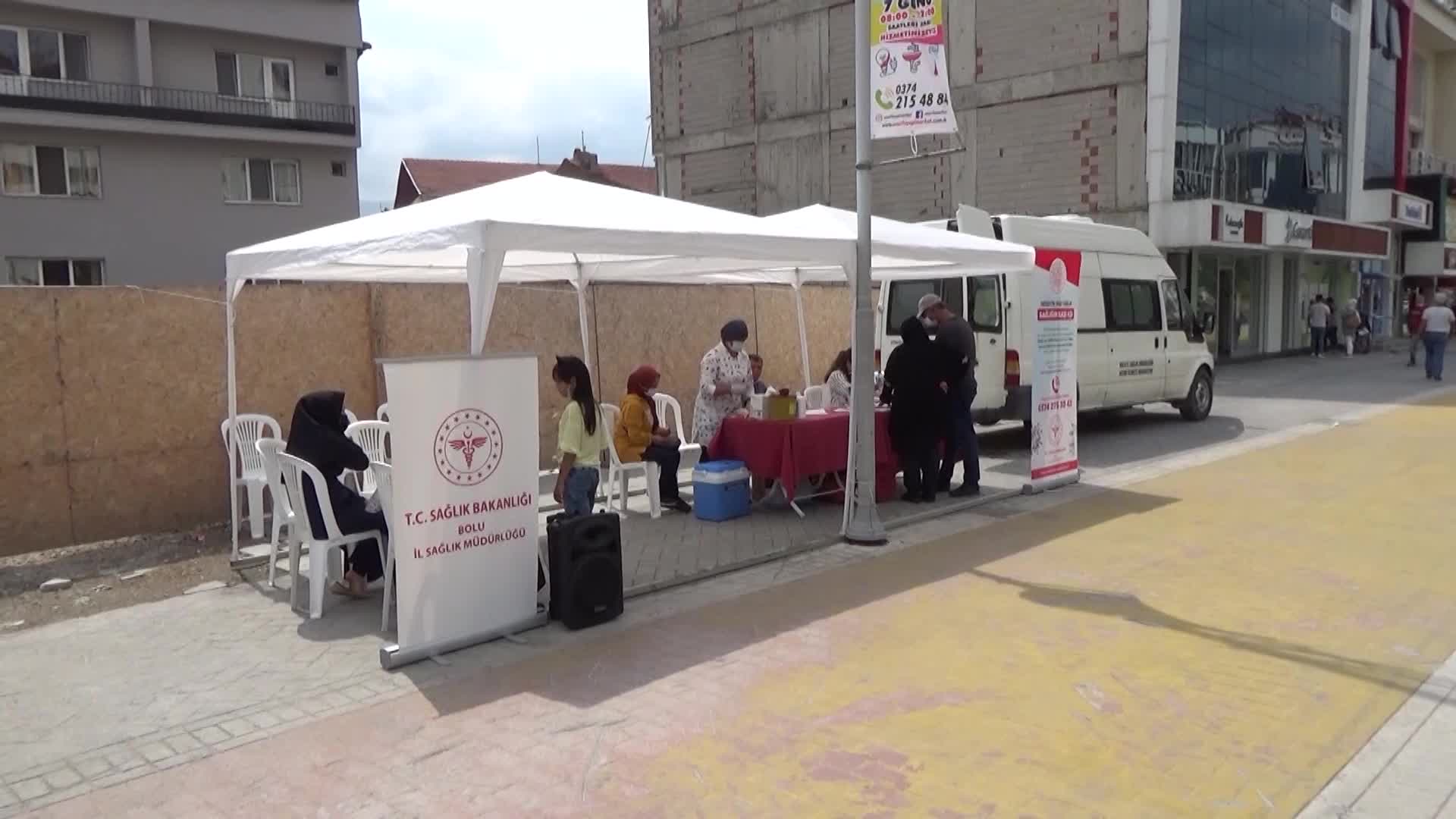 AŞILAMA ORANI YÜZDE 75'İ AŞAN BOLU, SONUNDA MAVİ OLDU