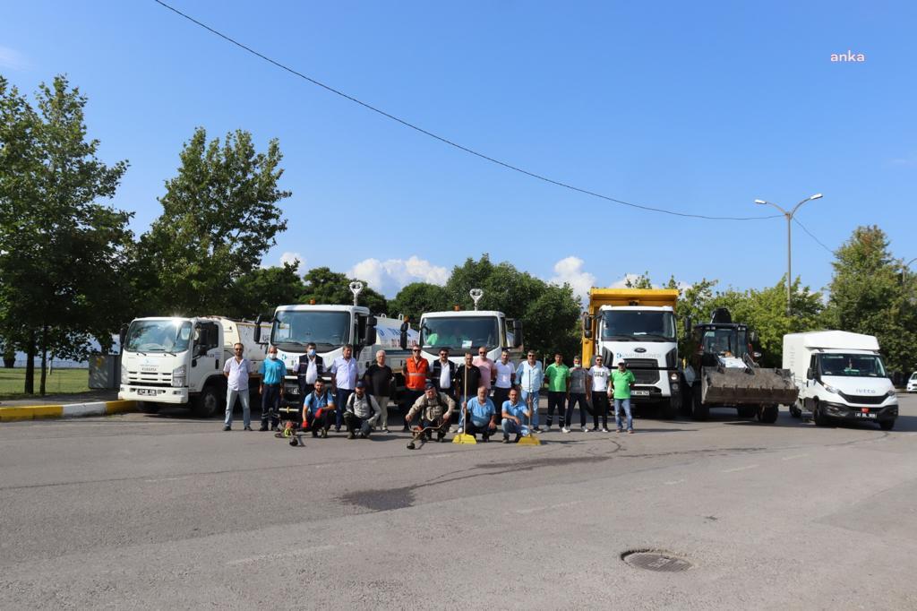 İZMİT BELEDİYESİ KENT GENELİNDEKİ TEMİZLİK ÇALIŞMALARINI SÜRDÜRÜYOR