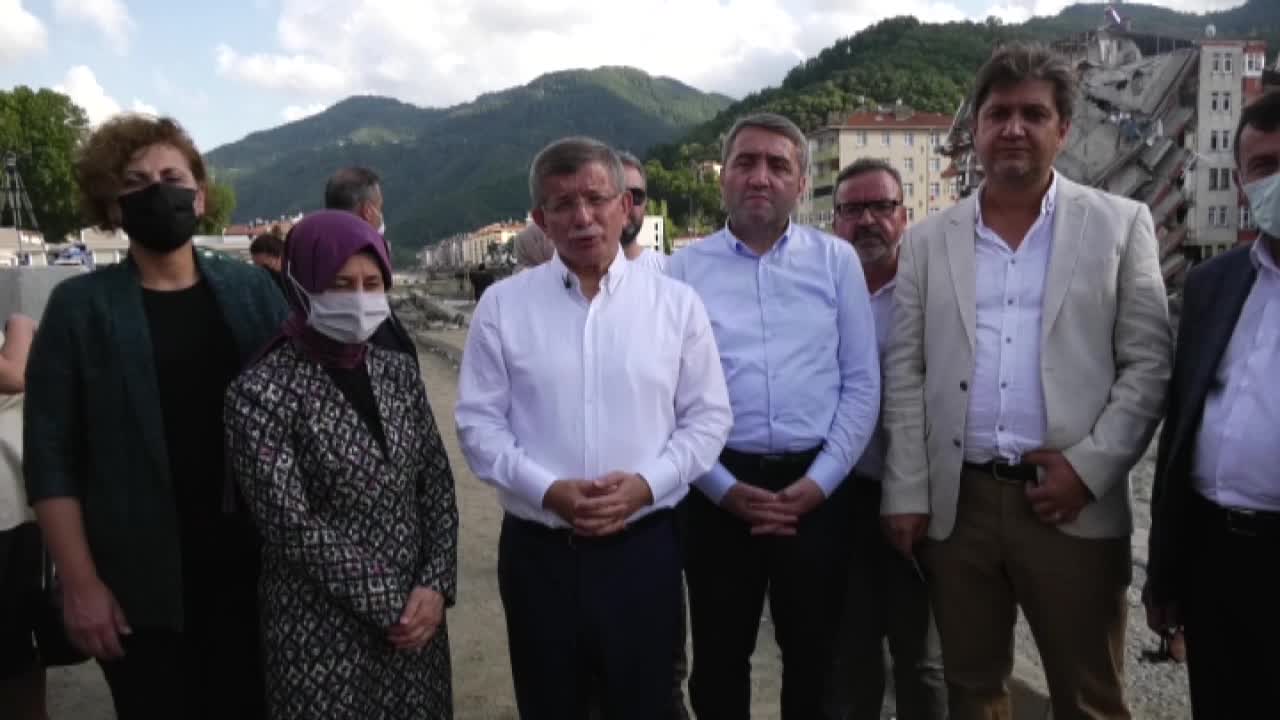 DAVUTOĞLU BOZKURT'TA: "YÜKSEK KATLARLA ELDE EDİLEN KÂRLAR VE RANTLAR, BÜYÜK ACILARA SEBEBİYET VERİYOR"