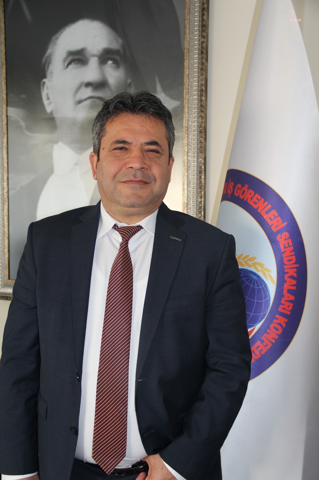 BİRLEŞİK KAMU-İŞ: “TÜİK’İ RAKAMLARA TAKLA ATTIRMAKTAN VAZGEÇMEYE ÇAĞIRIYORUZ”
