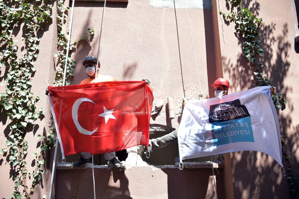 BEŞİKTAŞ’TA OLASI İSTANBUL DEPREMİNE KARŞI TATBİKAT