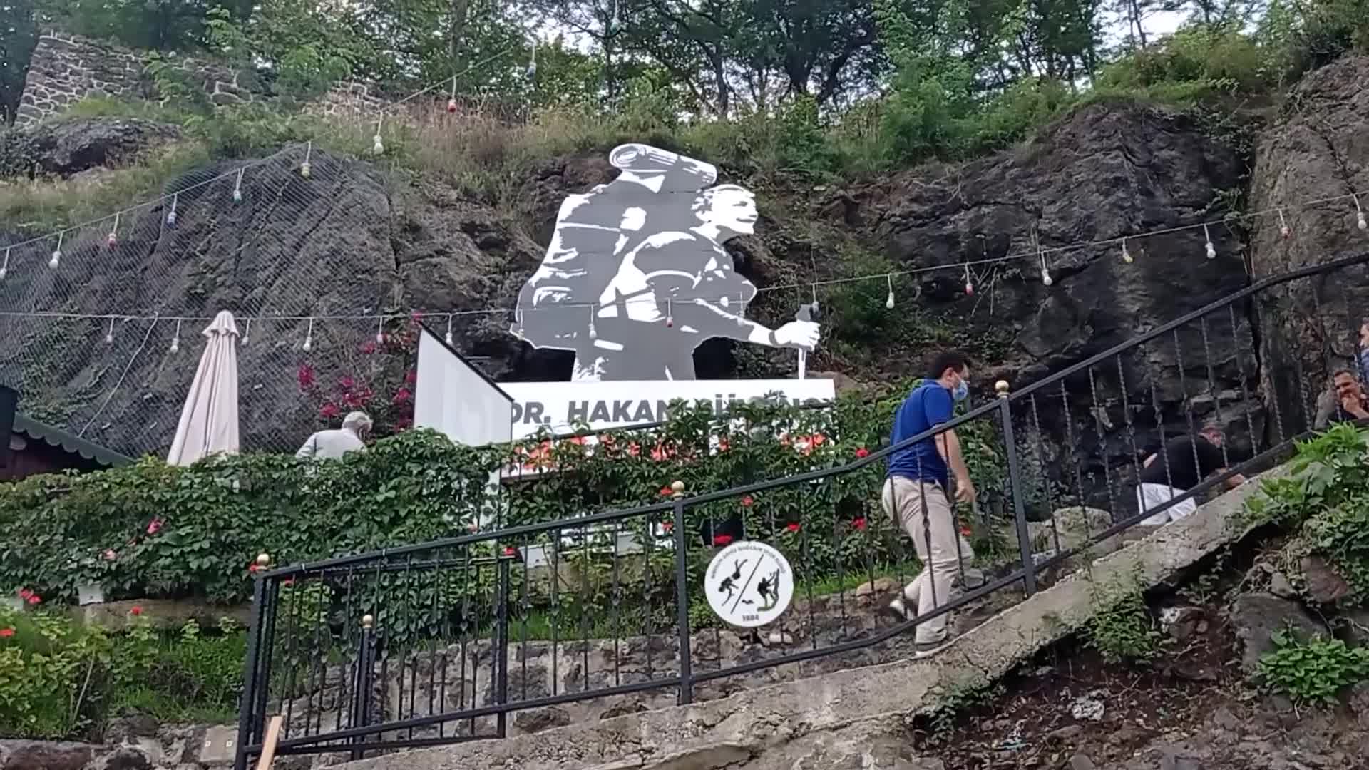 TANRI DAĞLARI’NDA KAYBOLAN DR. ALİ HAKAN GÜVENÇ MEMLEKETİ GİRESUN’DA ANILDI