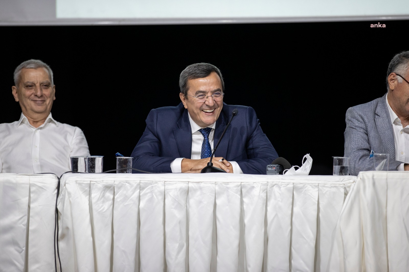 BAŞKAN BATUR'DAN KENTSEL DÖNÜŞÜM GÜVENCESİ