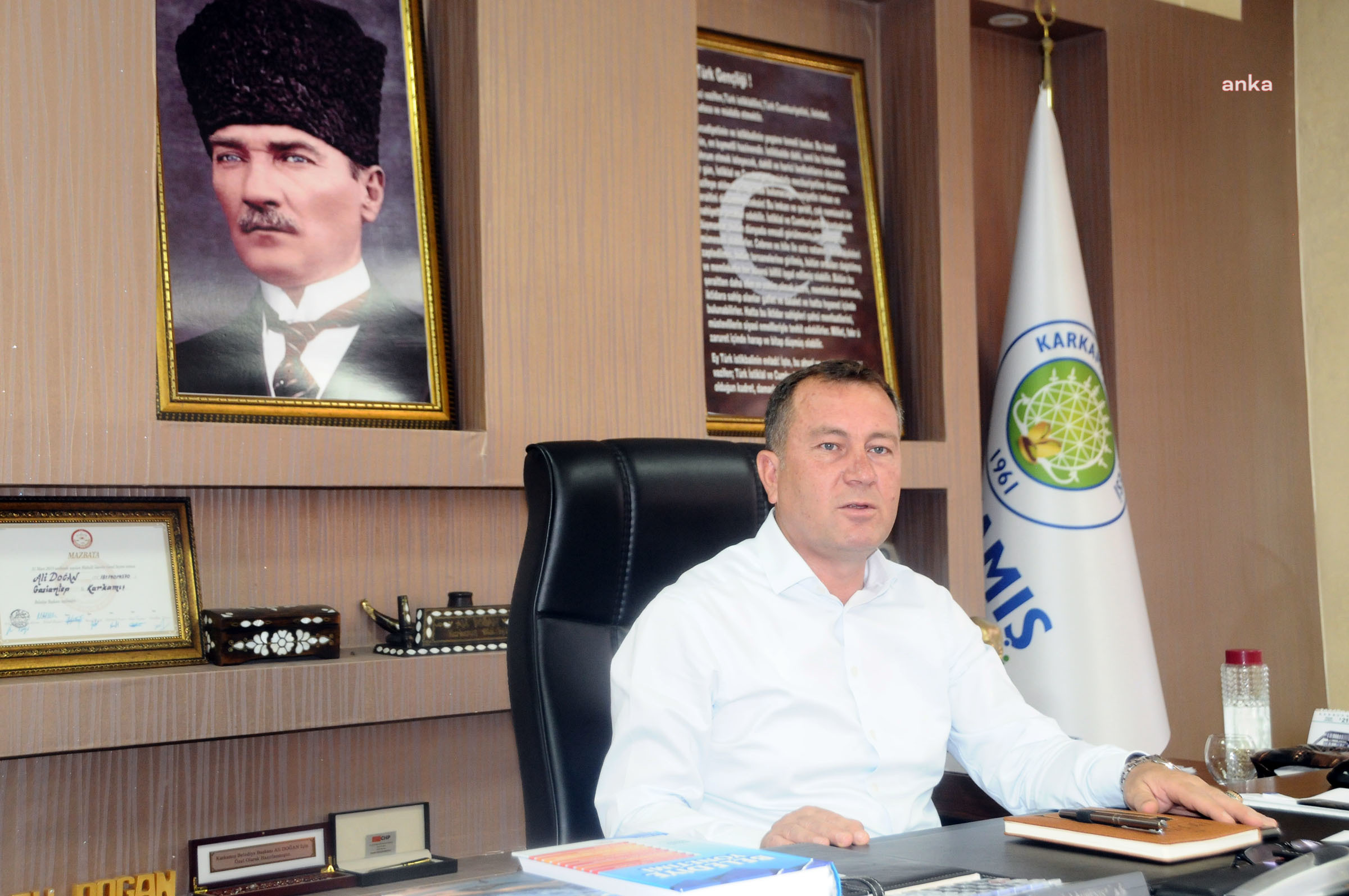 KARKAMIŞ BELEDİYE BAŞKANI 1 MAAŞINI TEMA VAKFI'NA BAĞIŞLADI