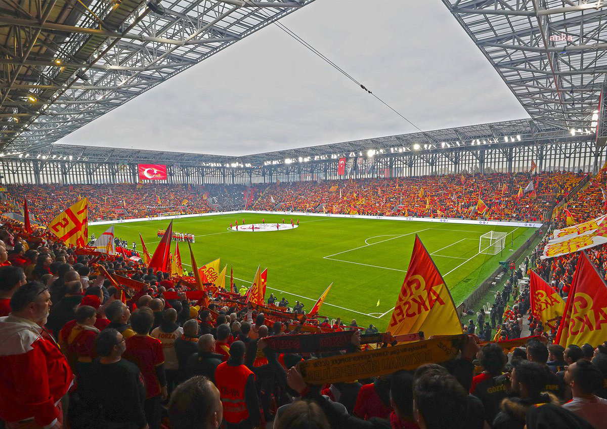 GÖZTEPE'DEN AŞI OLAN TARAFTARINA MAÇ BİLETİ HEDİYE