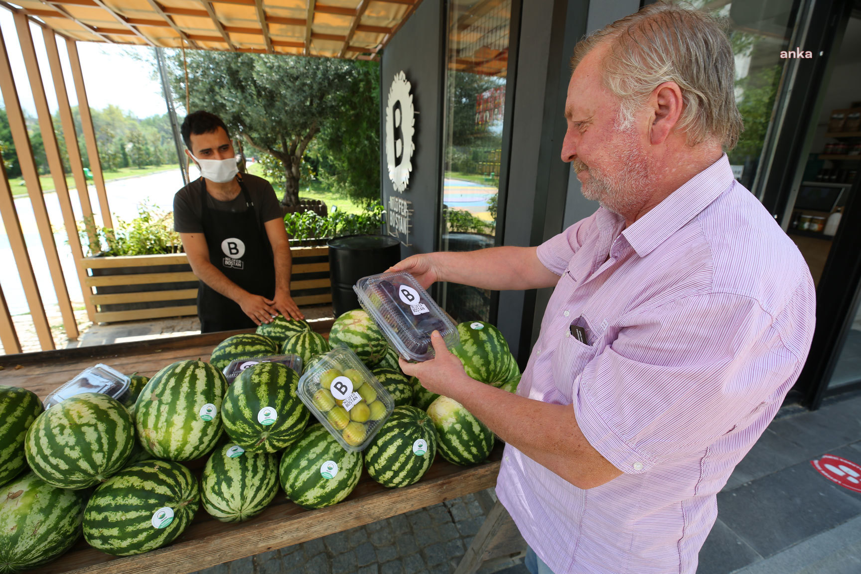 NİLÜFERLİLER, SAĞLIKLI GIDAYA NİLÜFER BOSTAN’LA ULAŞIYOR