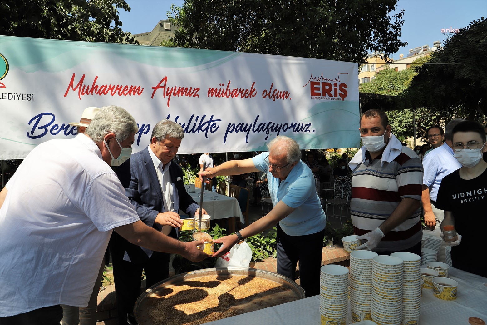ÖDEMİŞ BELEDİYESİ’NDEN AŞURE İKRAMI