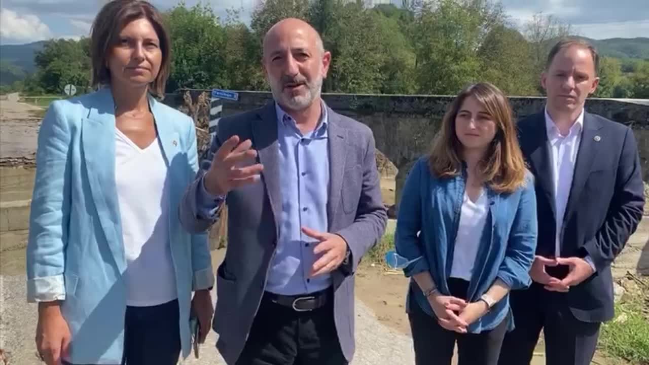 CHP'Lİ ÖZTUNÇ: "KEMERLİ KÖPRÜNÜN ALTINDAKİ BOŞLUĞU BETONLA KAPATMIŞLAR. ADETA SUYA 'SEL OL' DEMİŞLER"