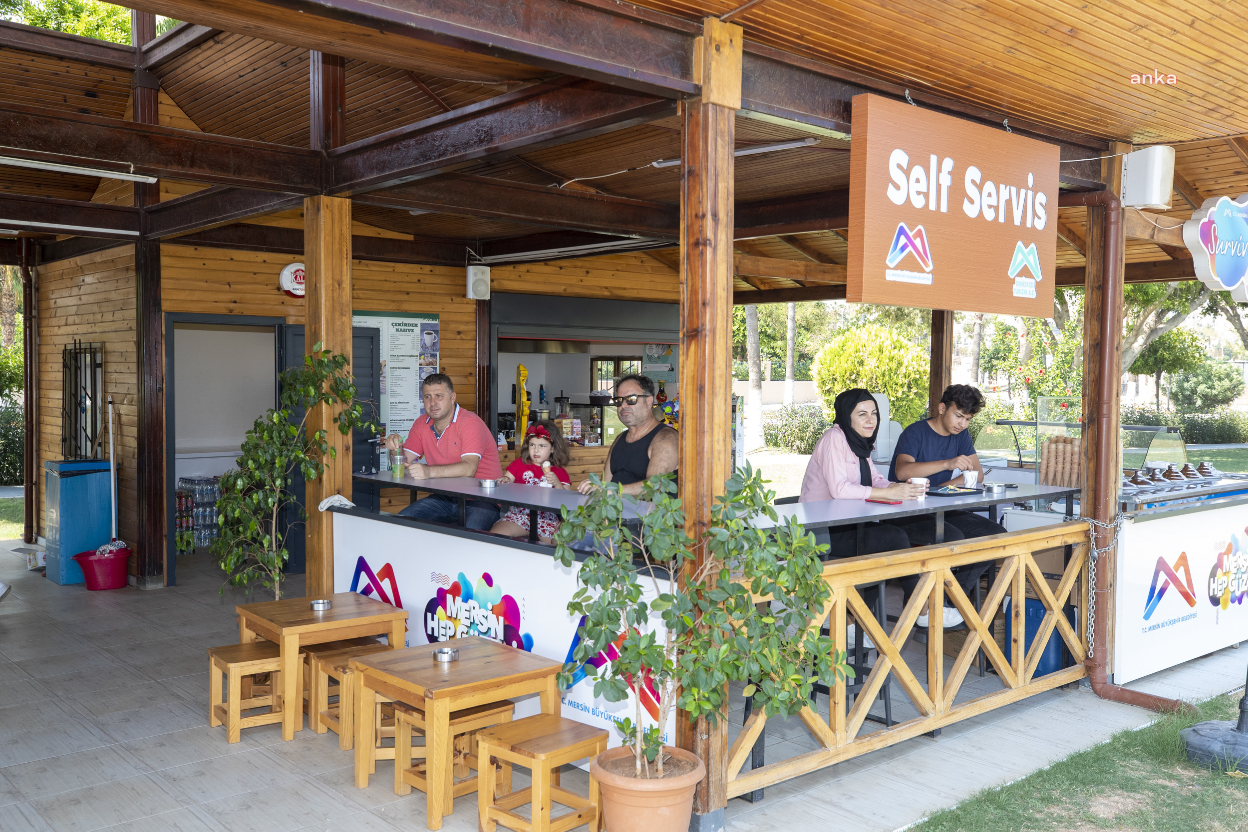 MERSİN BÜYÜKŞEHİR BELEDİYESİ, 18 AYDA 8 KAFE AÇTI