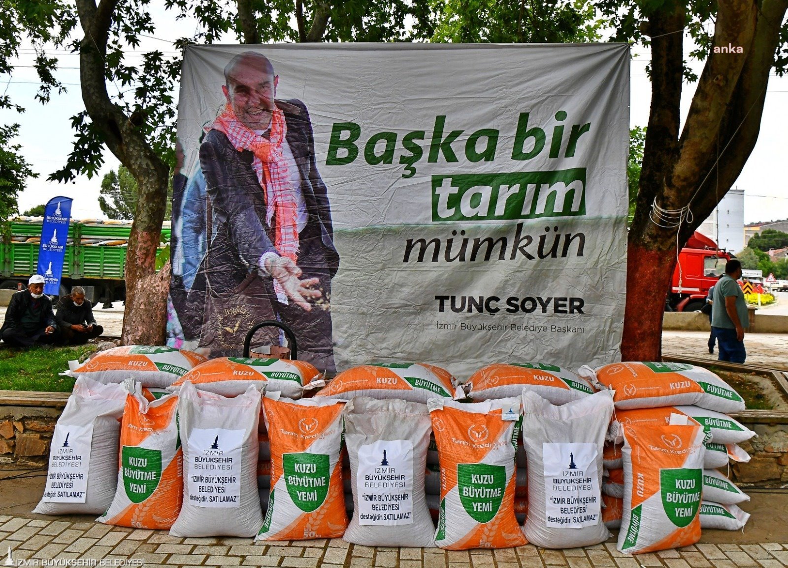 İZMİR BÜYÜKŞEHİR BELEDİYESİ MUĞLA’DAKİ ÜRETİCİLERE DESTEK VERİYOR