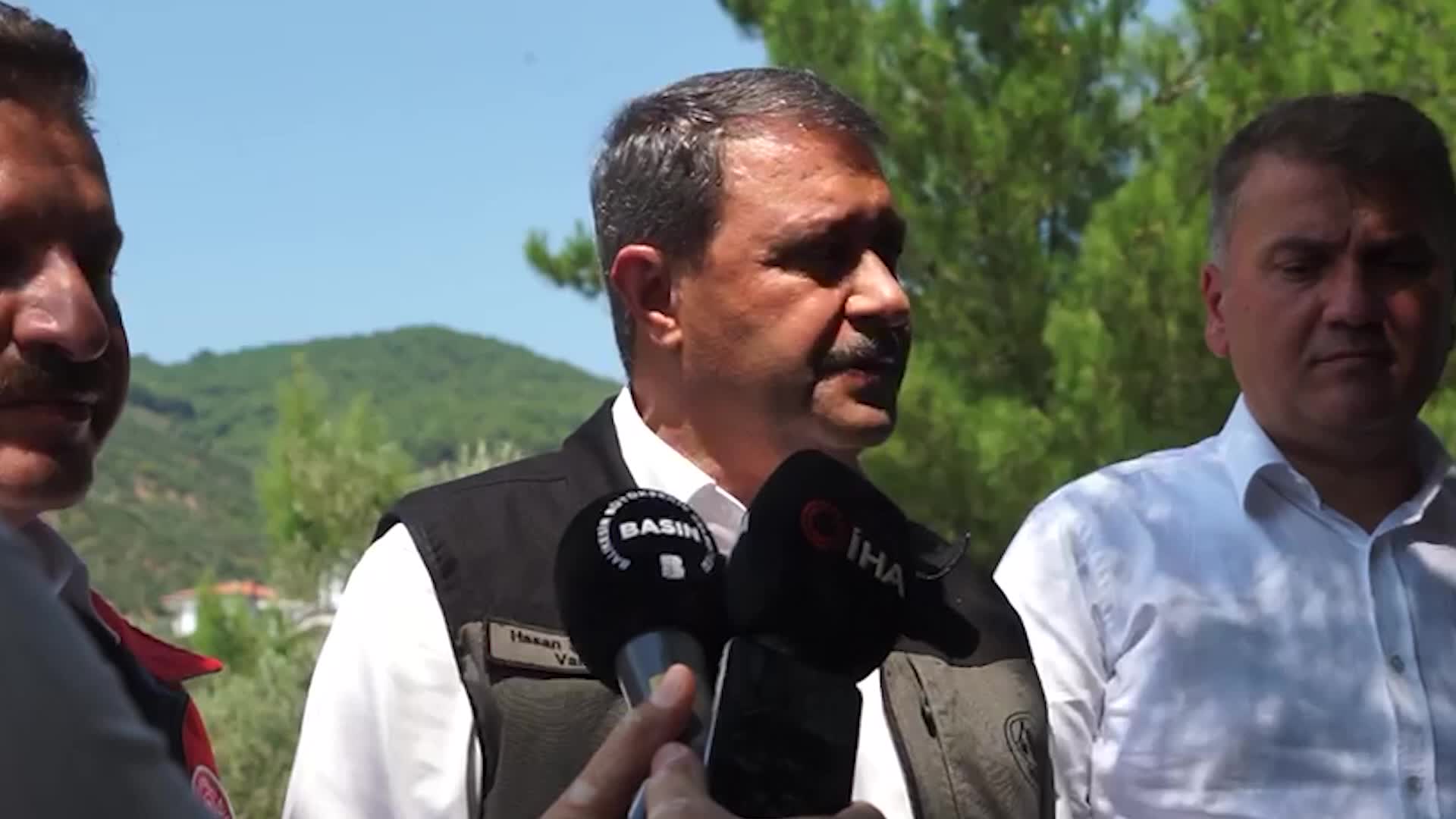 BALIKESİR VALİSİ ŞILDAK: YANGINA KARADAN MÜDAHALE BAŞLADI
