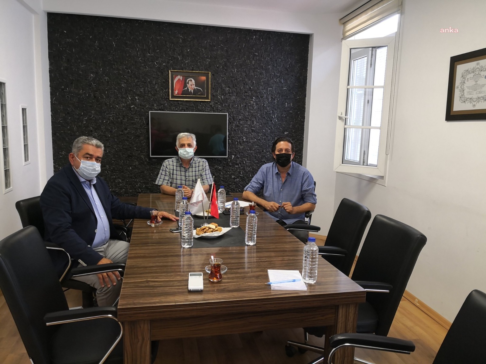 CHP'Lİ SERTER'DEN BAKAN KOCA'YA ÇAĞRI: “YENİ VARYANTLARI ORTAYA KOYAN GENOMİK TESTLER İZMİR'DE DE YAPILMALI”
