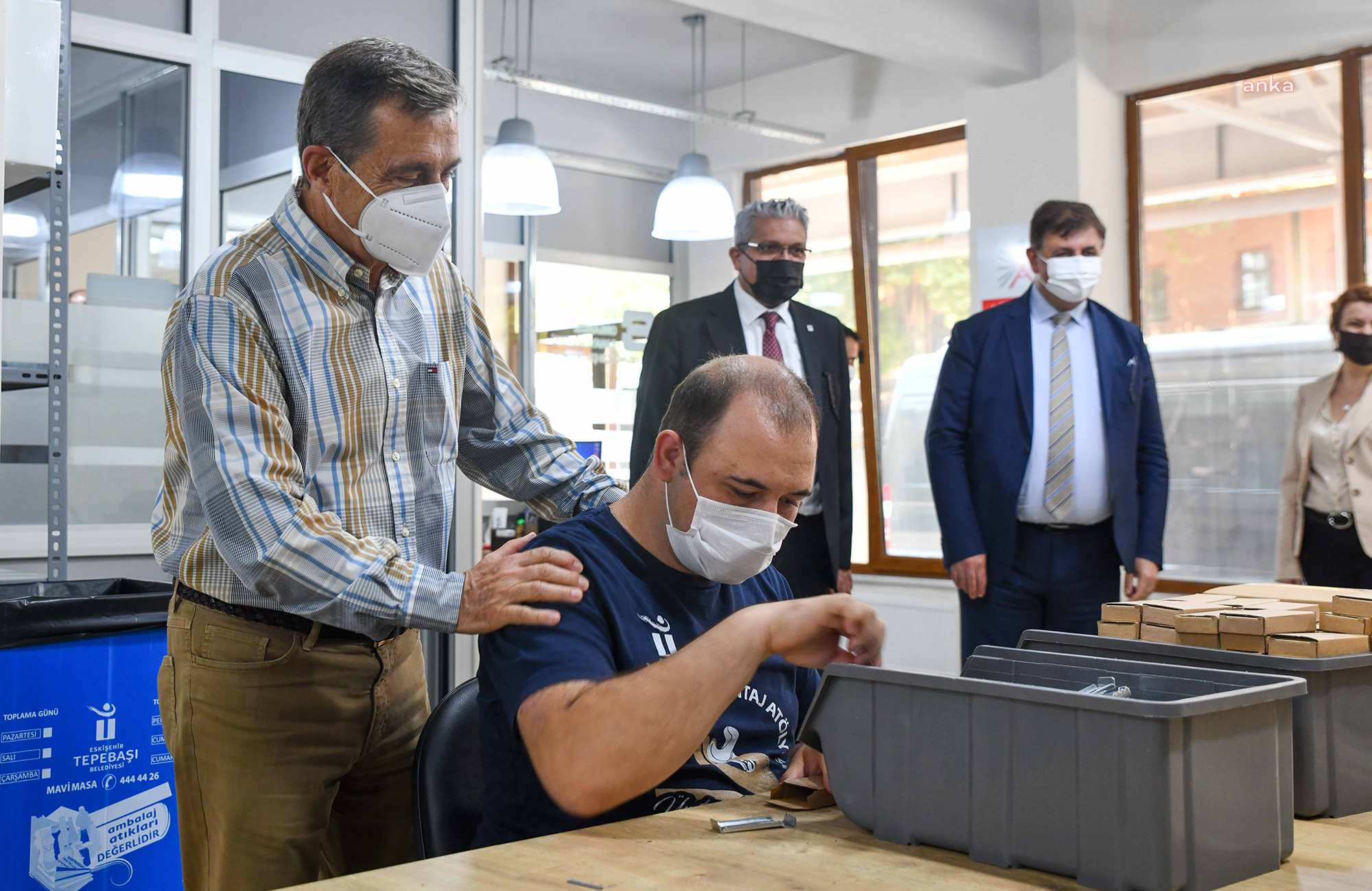 TEPEBAŞI'NDA ÜRETENE ENGEL YOK