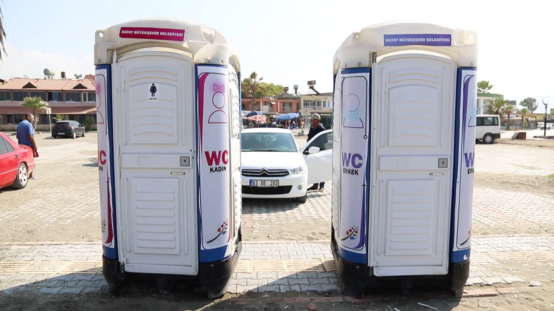HATAY BÜYÜKŞEHİR'DEN KIYI ŞERİDİNDE MOBİL TUVALET UYGULAMASI