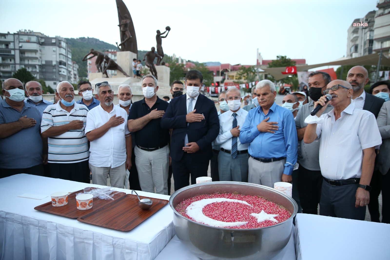 KARŞIYAKA’DA AŞURE BEREKETİ