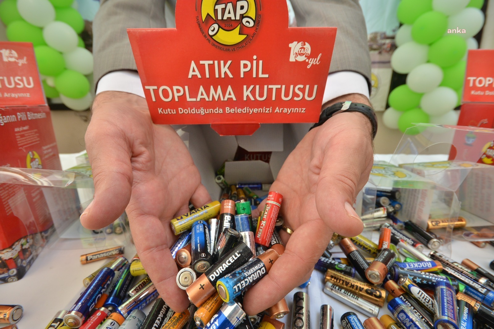 İZMİR'DE 28,3 TON ATIK PİL TOPLANDI