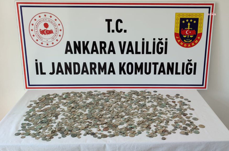 KAYSERİ VE ANKARA'DA 2 BİN 854 SİKKE, 12 OBJE ELE GEÇİRİLDİ