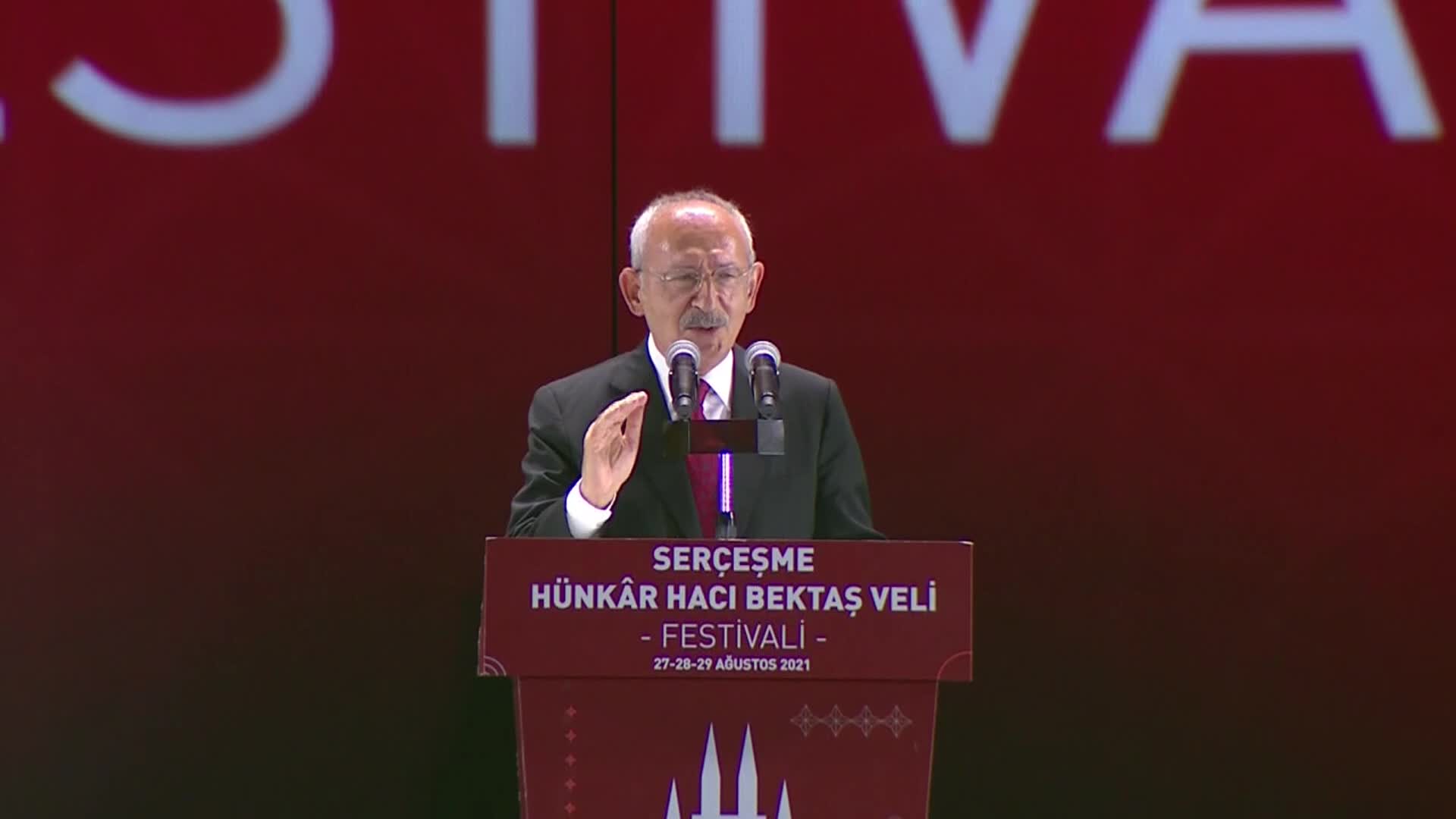 KILIÇDAROĞLU: “HACI BEKTAŞ-I VELİ’YE GÖRE, İNSAN İYİLİKTE YARIŞMALI, HAKSIZLIĞA KARŞI DİRENMELİ, ADALETTEN SAPMAMALI VE HİÇBİR ZAMAN UMUTSUZLUĞA DÜŞMEMELİ”