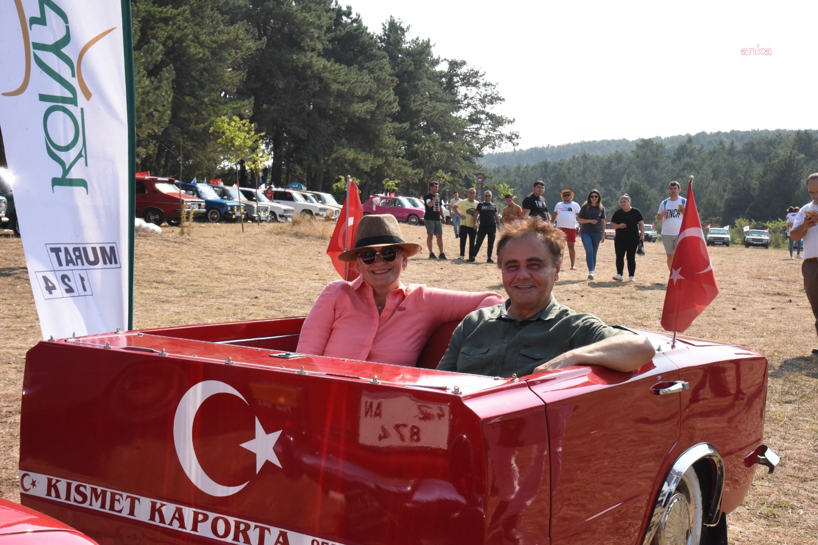 KLASİK OTOMOBİL TUTKUNLARI  BİLECİK’TE BULUŞTU