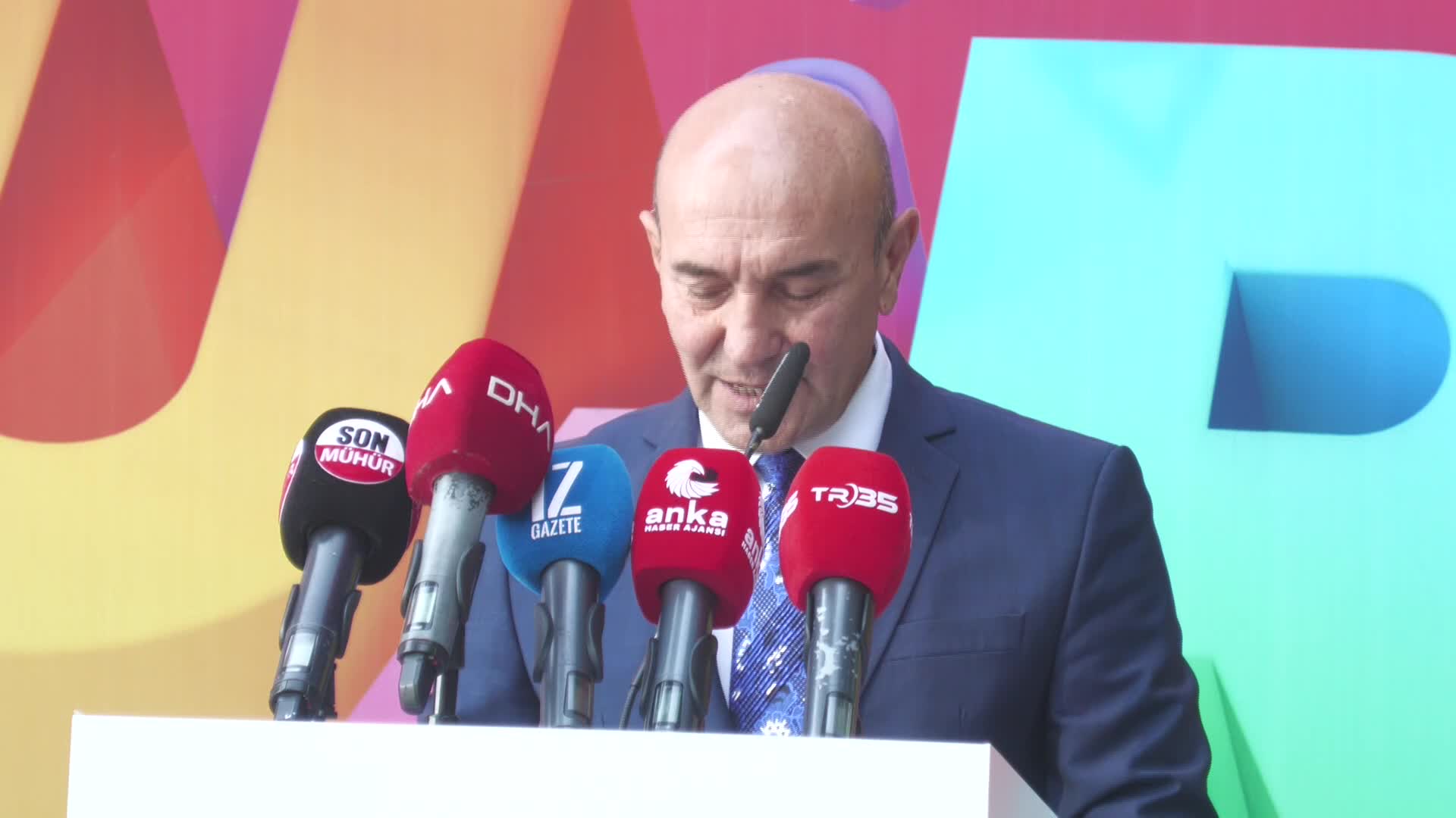 90. İZMİR ENTERNASYONAL FUARI İÇİN GERİ SAYIM... TUNÇ SOYER: "FUAR BÜYÜDÜKÇE TÜRKİYE'NİN DÜNYA İLE BAĞI BÜYÜYECEK"