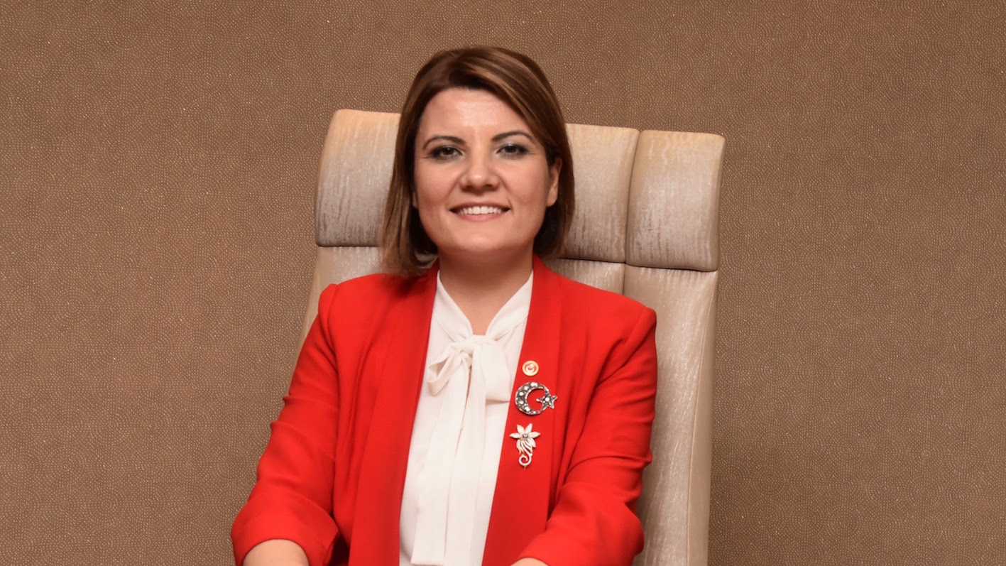 İZMİT BELEDİYE BAŞKANI HÜRRİYET'TEN 1 MAYIS MESAJI