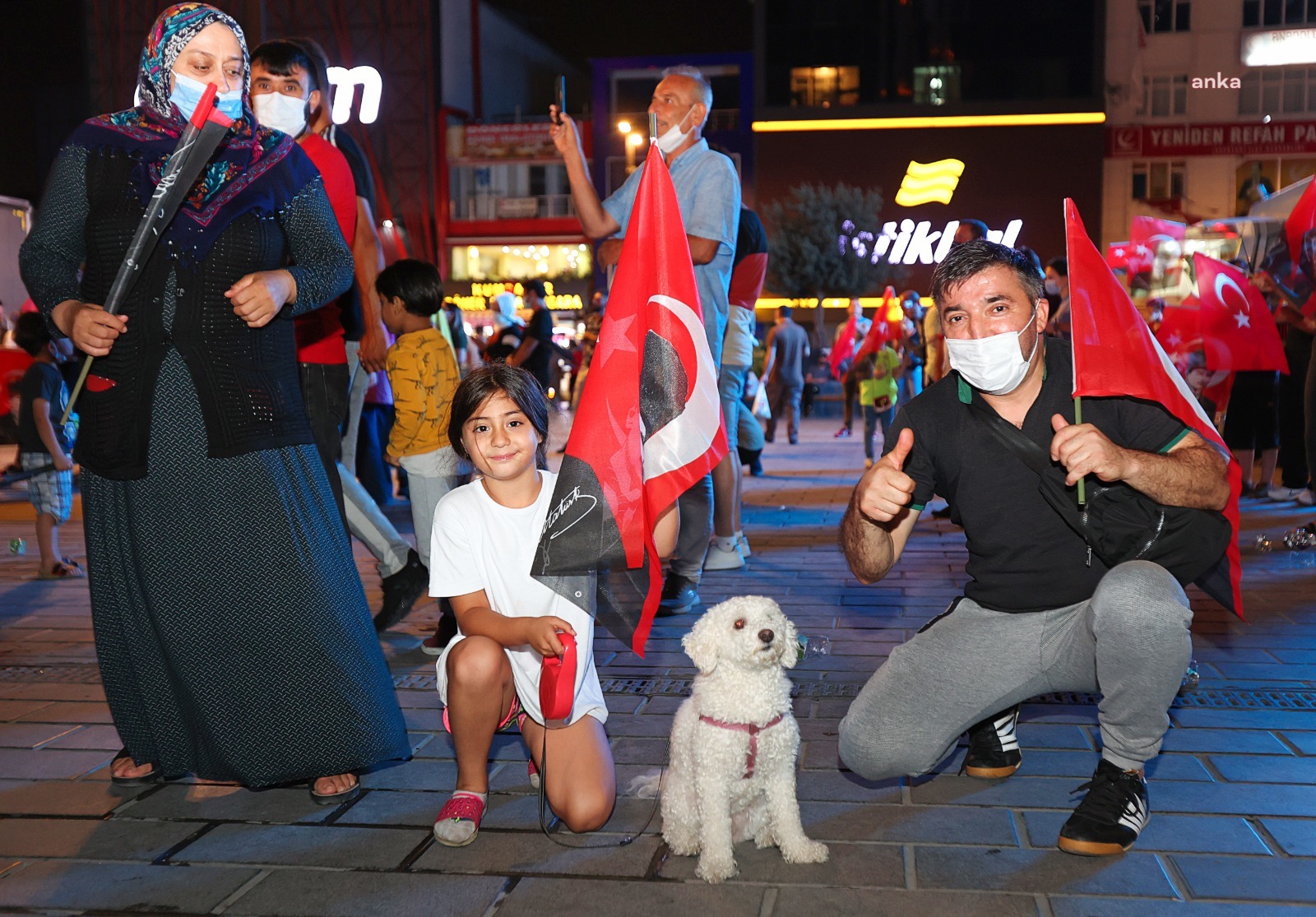 ZAFER BAYRAMI ESENYURT’TA COŞKUYLA KUTLANDI