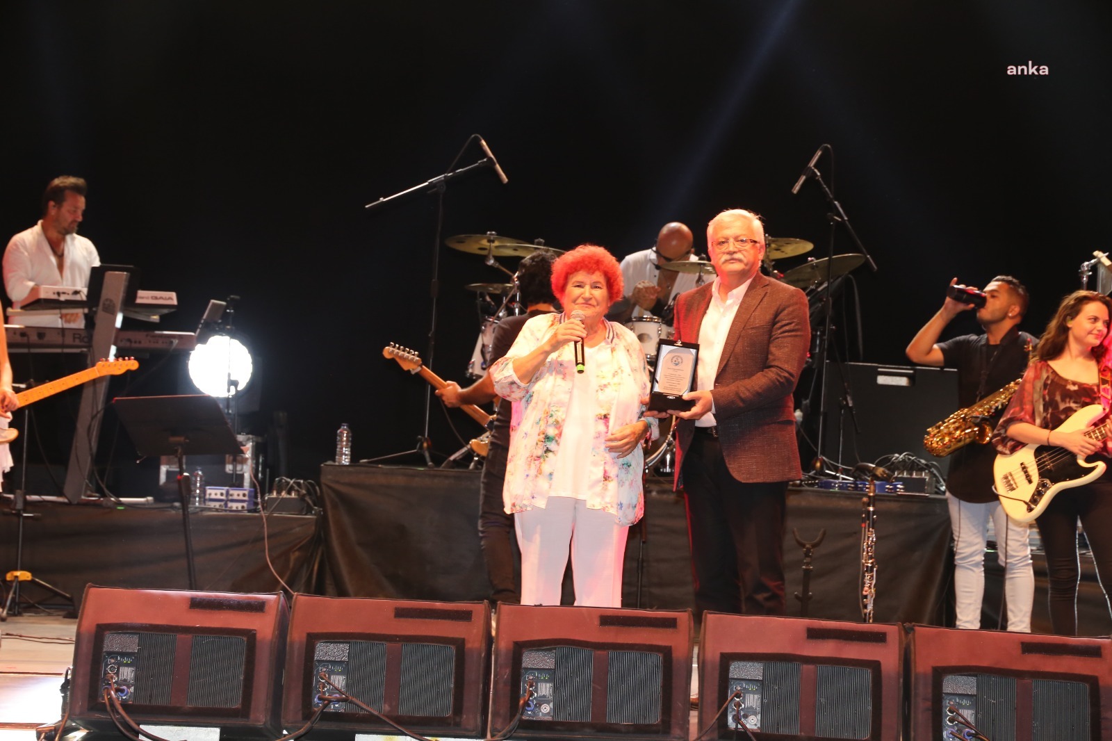 BURHANİYE'DE FESTİVAL COŞKUSU ZAFER BAYRAMIYLA BİRLEŞTİ