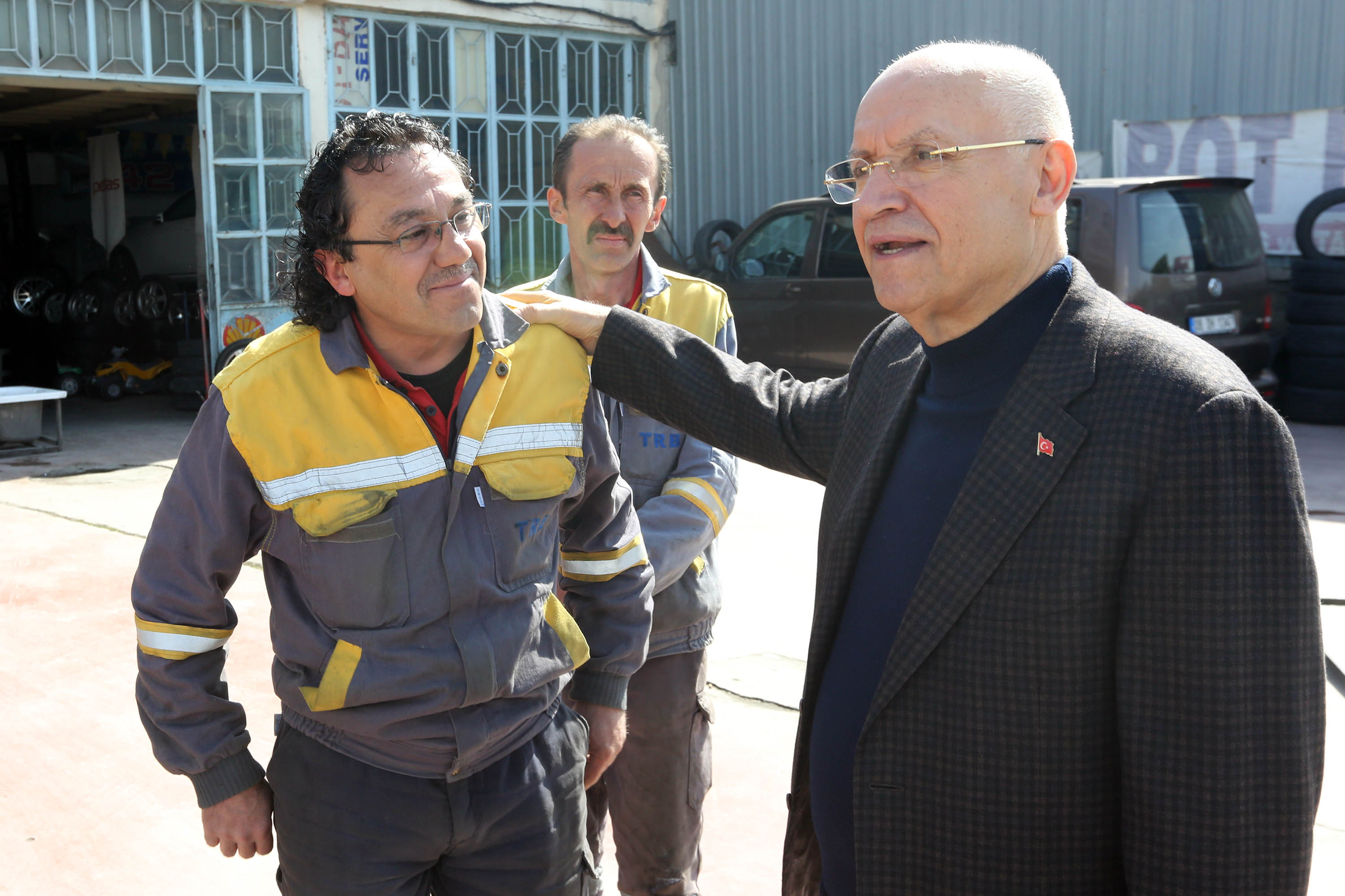 YENİMAHALLE BELEDİYE BAŞKANI YAŞAR'DAN 1 MAYIS KUTLAMASI