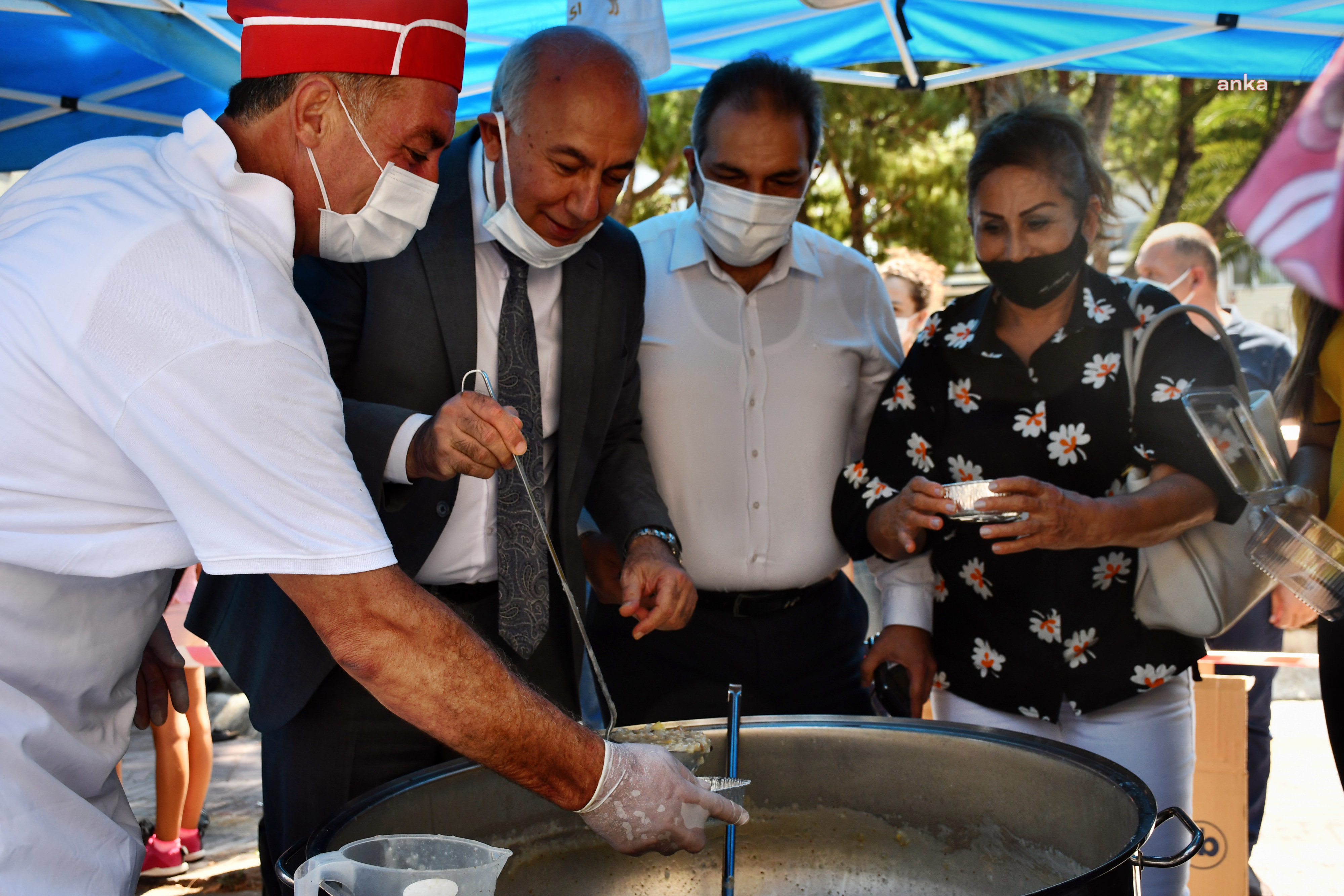 SÖKE BELEDİYESİ’NDEN AŞURE İKRAMI