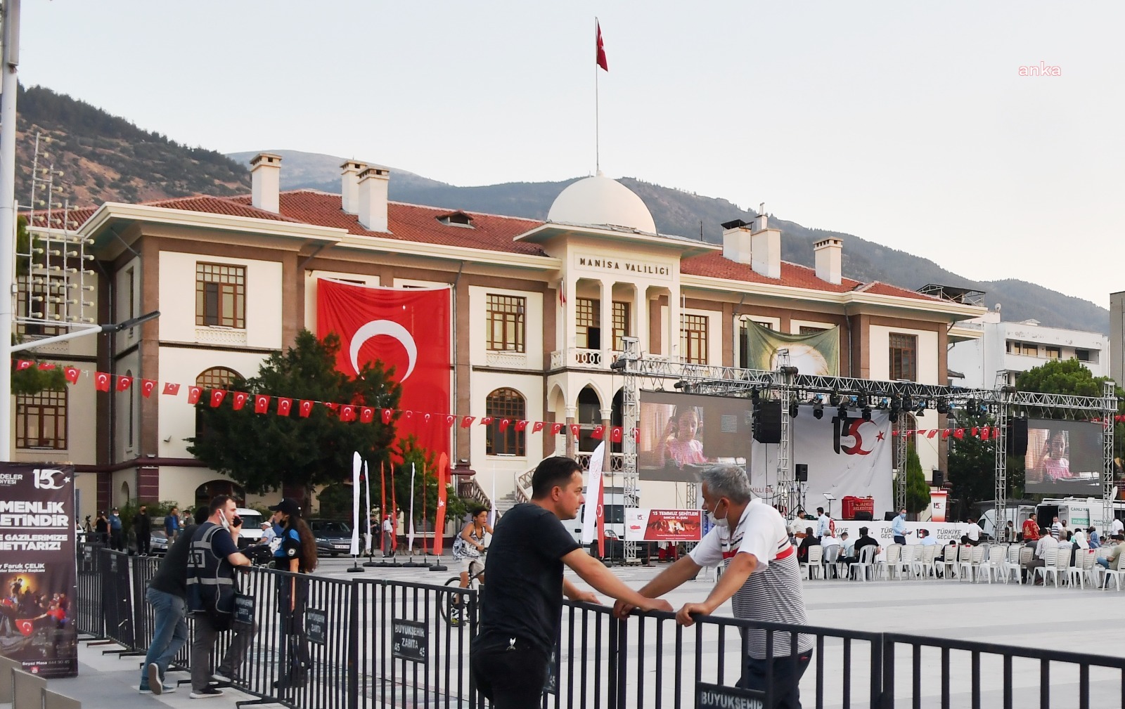 MANİSA'DA AŞI OLMAYANLARDAN PCR TESTİ İSTENECEK