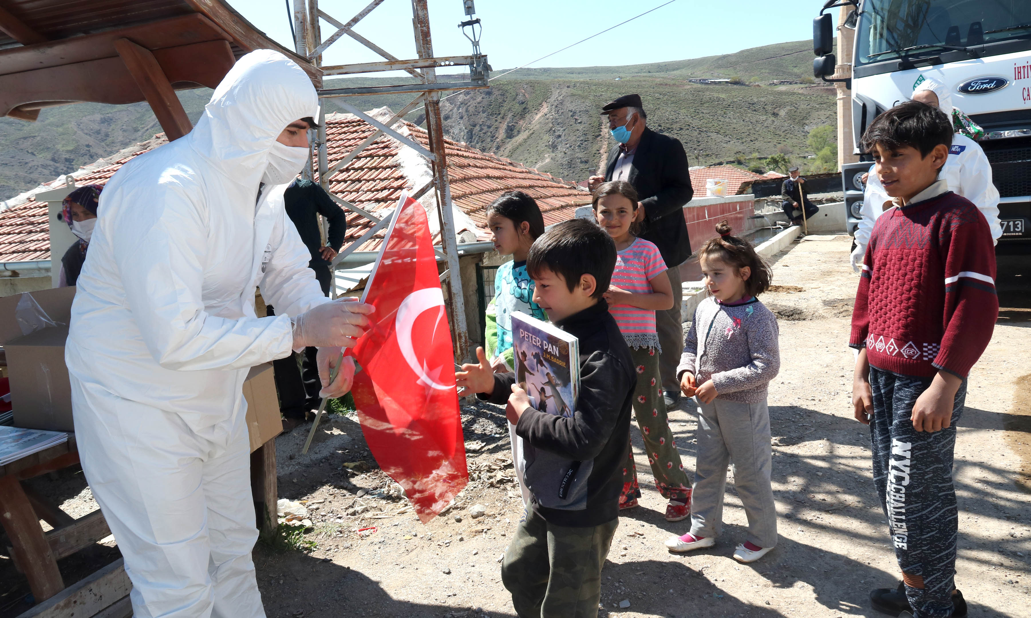 ÇANKAYA’DAN KÖYLERE RAMAZAN KOLİSİ